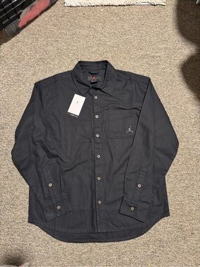 NWT Air Jordan Black Button-Up Shirt with Jumpman Logo Size Medium
